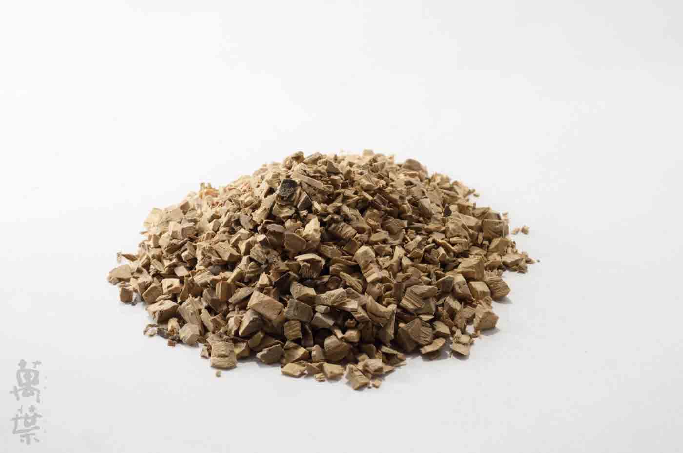 野草酵素萬葉[まんよう]の原材料えぞうこぎ(蝦夷五加)