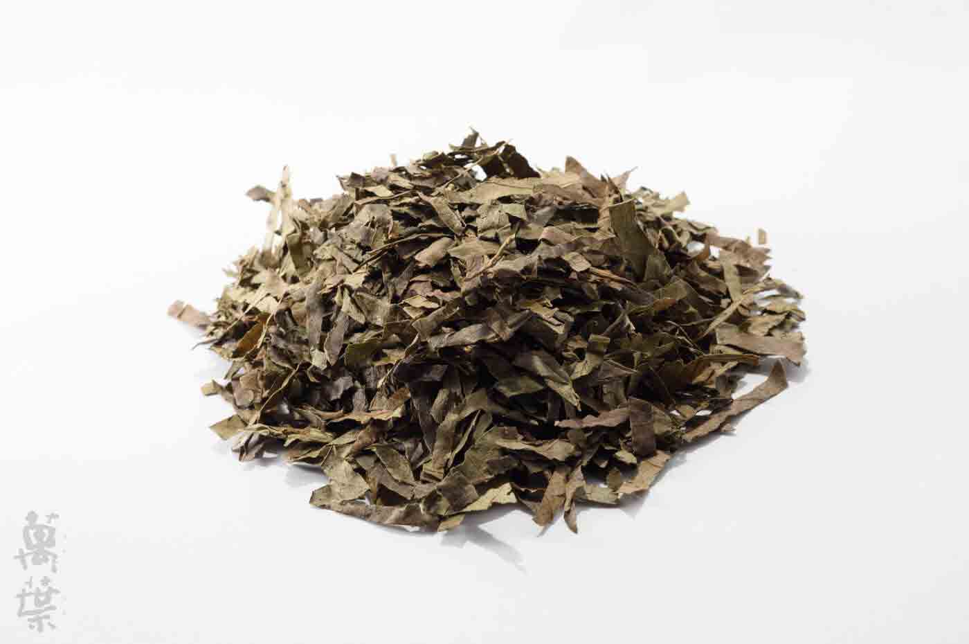 野草酵素萬葉[まんよう]の原材料かきのは(柿の葉)