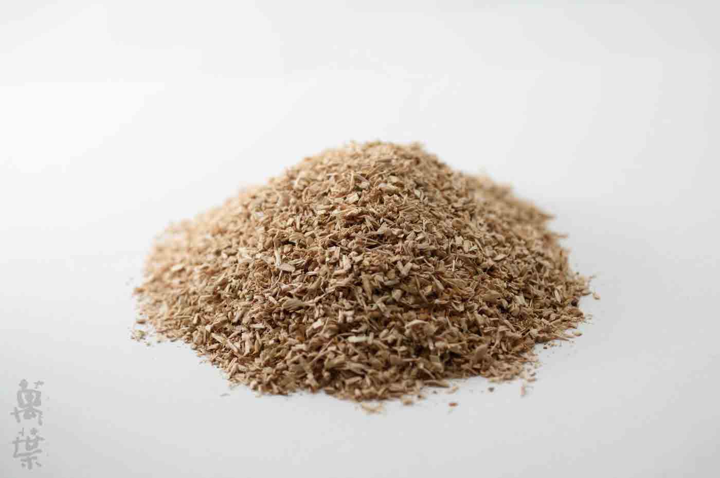 野草酵素萬葉[まんよう]の原材料めぐすりのき(目薬の木)