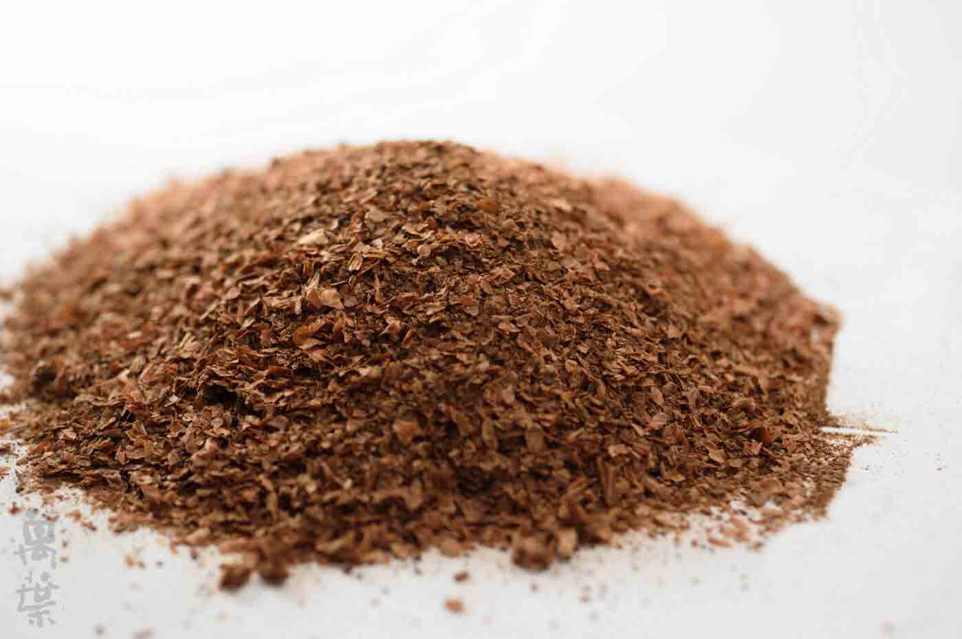 野草酵素萬葉[まんよう]の原材料たまねぎがいひ(玉葱外皮)